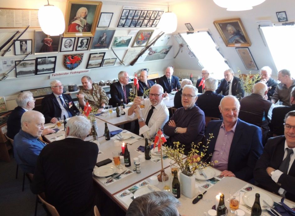 2019: Udsnit af deltagerne ved markeringen af regimentets 272 års stiftelsesdag.
Foto: Erik Jakobsen